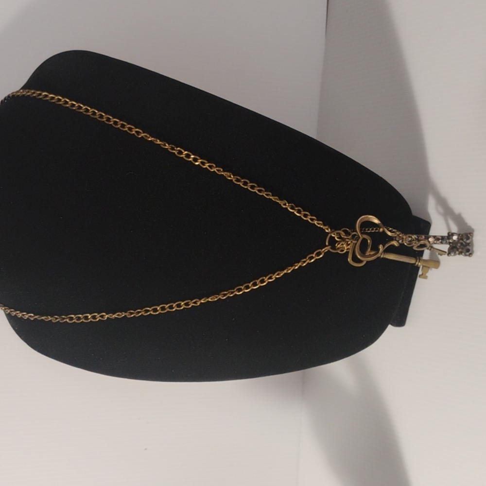 Chic Gold‎ Heart and Key Pendant Necklace